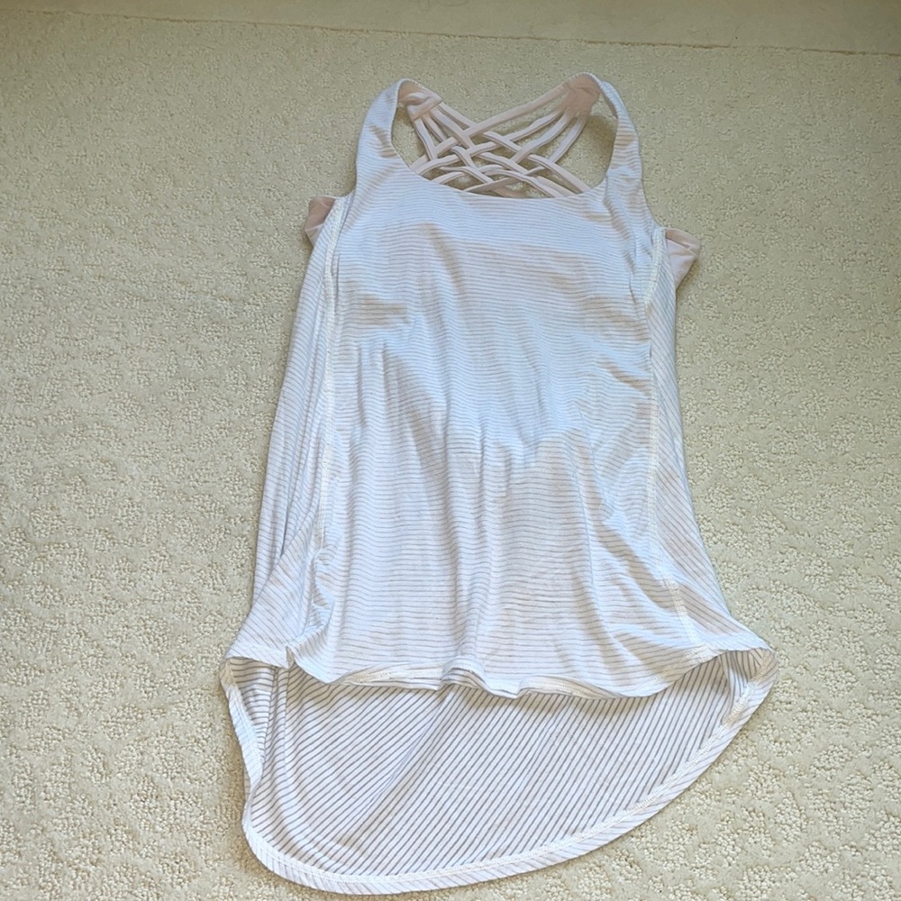 Lulu lemon top